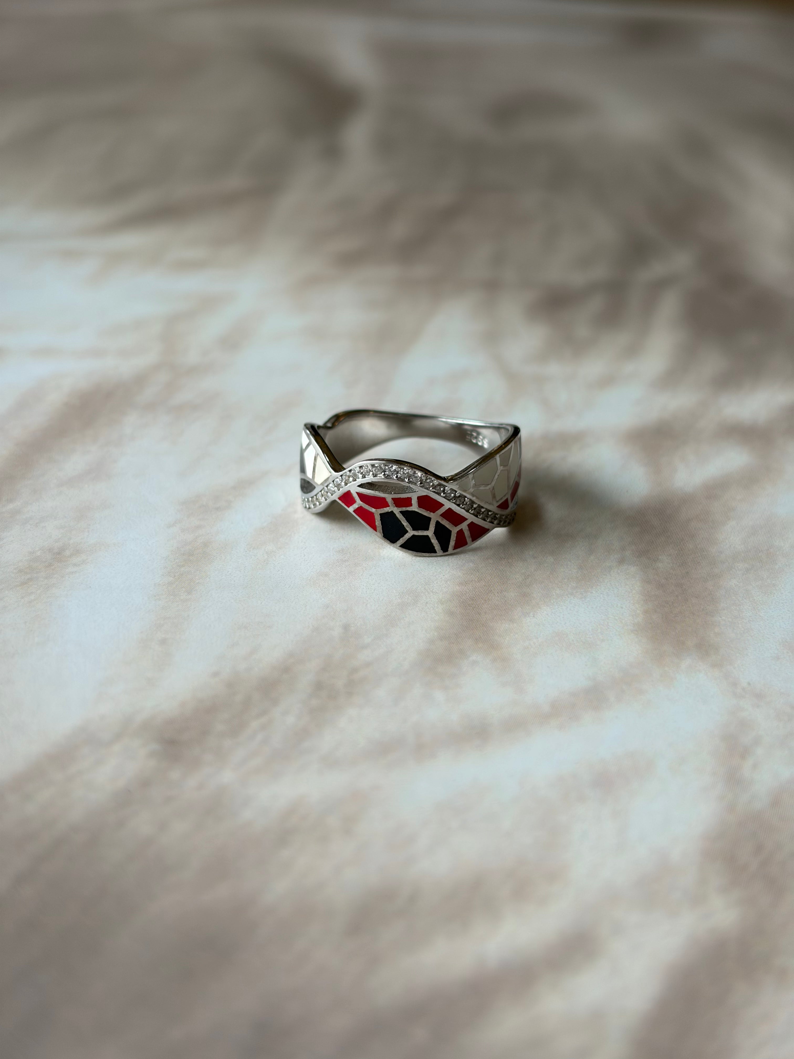 Aavya 925 Silver Red & Black Enamel Geometric Ring
