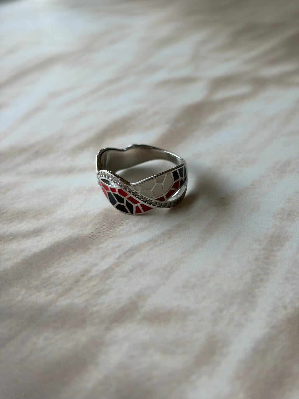 Aavya 925 Silver Red & Black Enamel Geometric Ring