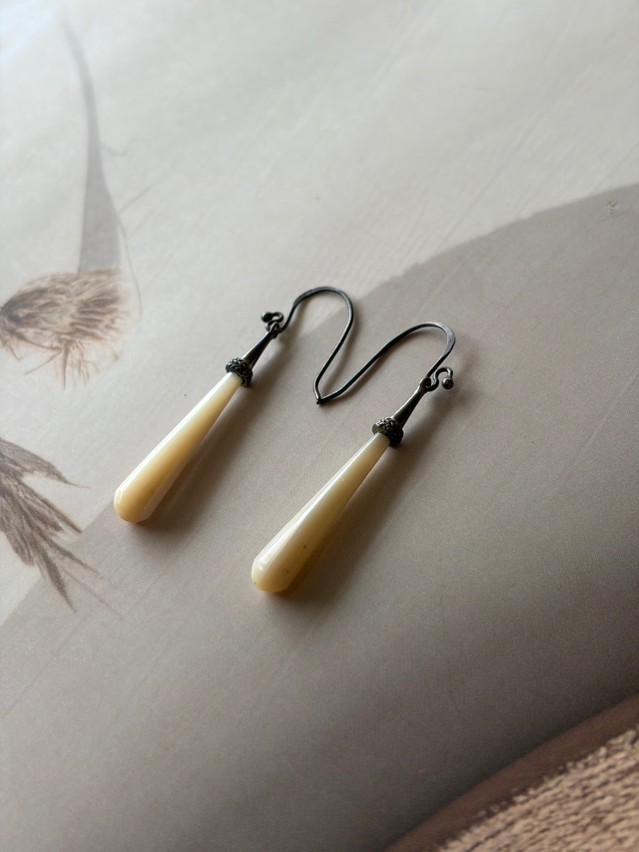 Eira 925 Silver Ivory Teardrop Drop Earrings