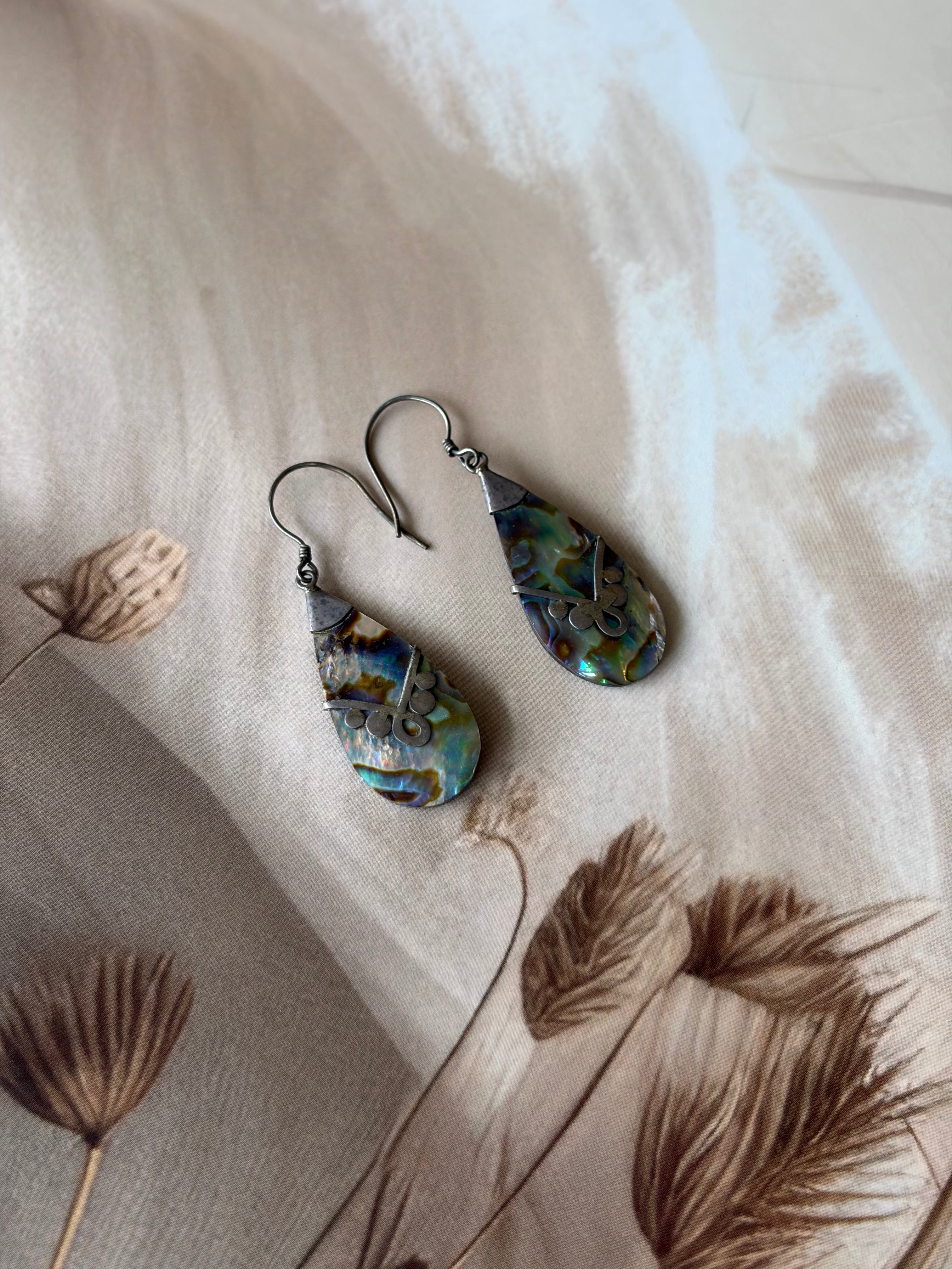 Aarohi 925 Silver Abalone Shell Teardrop Earrings