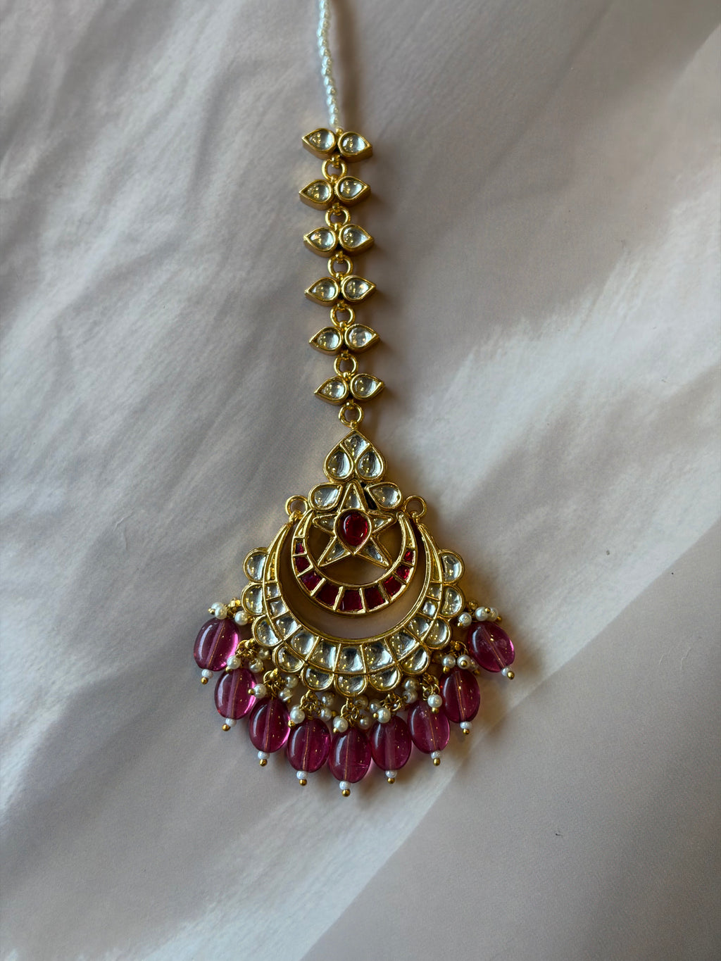 Star Red & White Stone Gold Plated Maang Tikka Rakhadi
