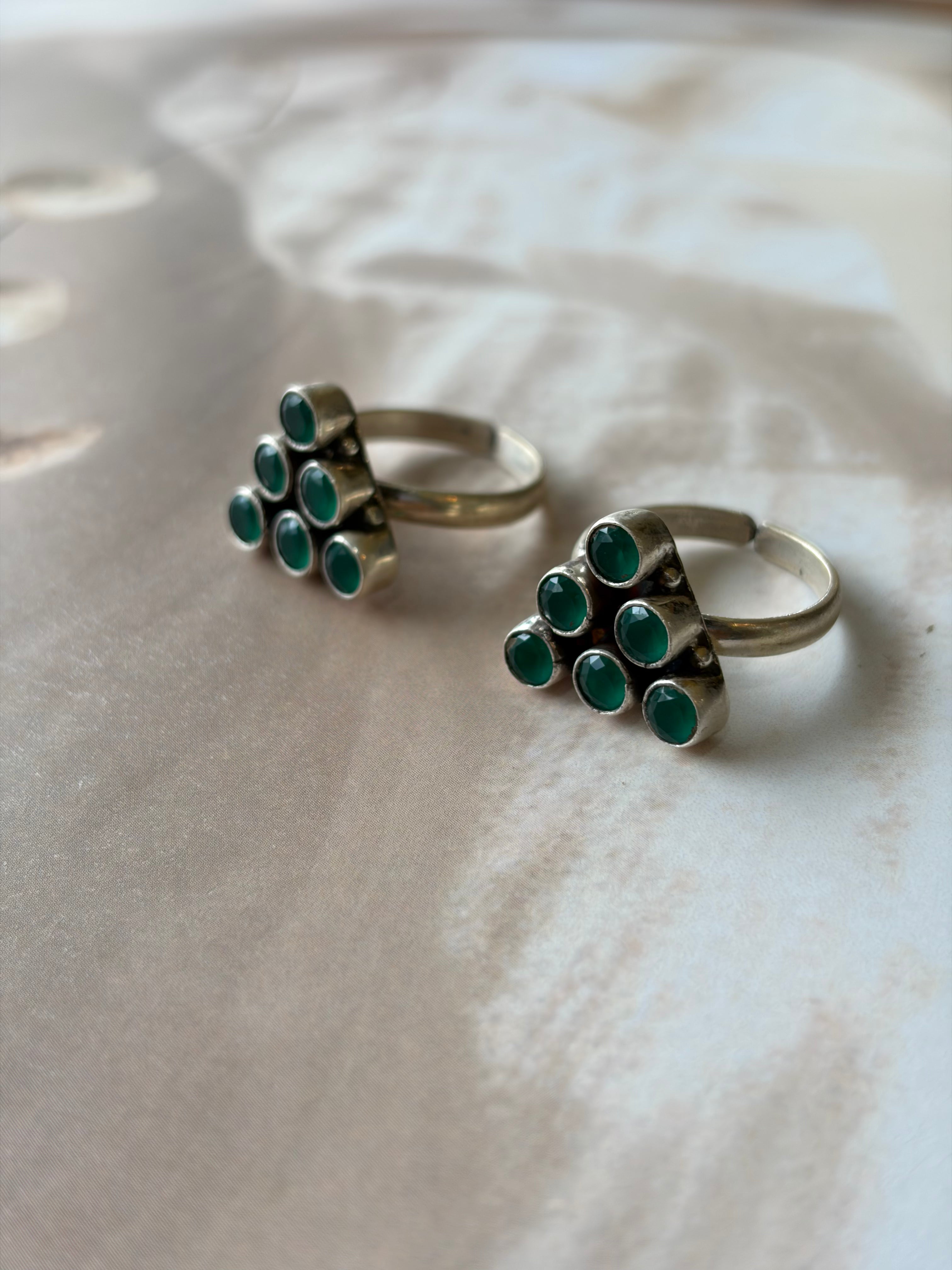 Panna 925 Silver Green Stone Toe Rings