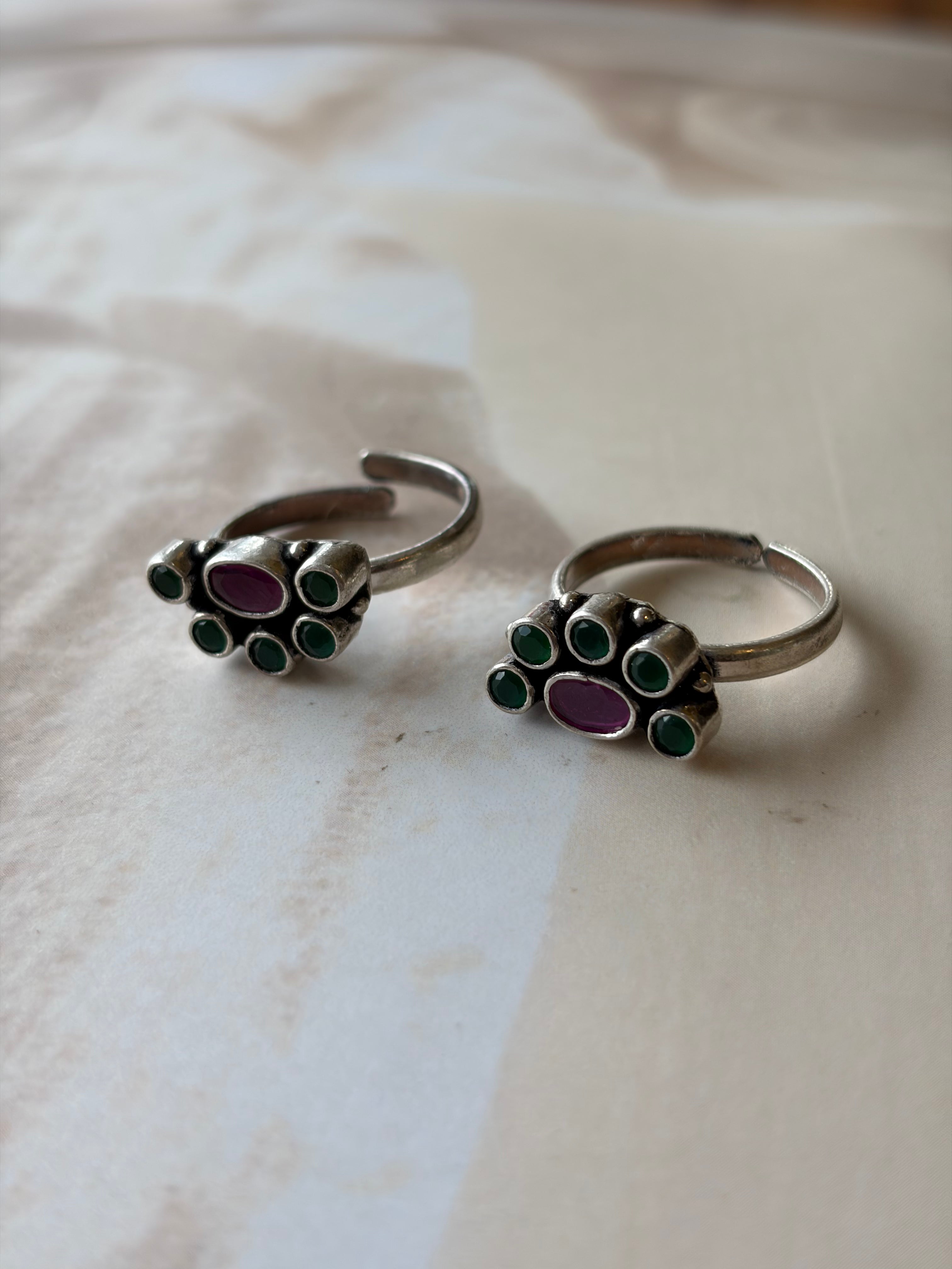 Rangoli 925 Silver Multicolour Stone Toe Rings