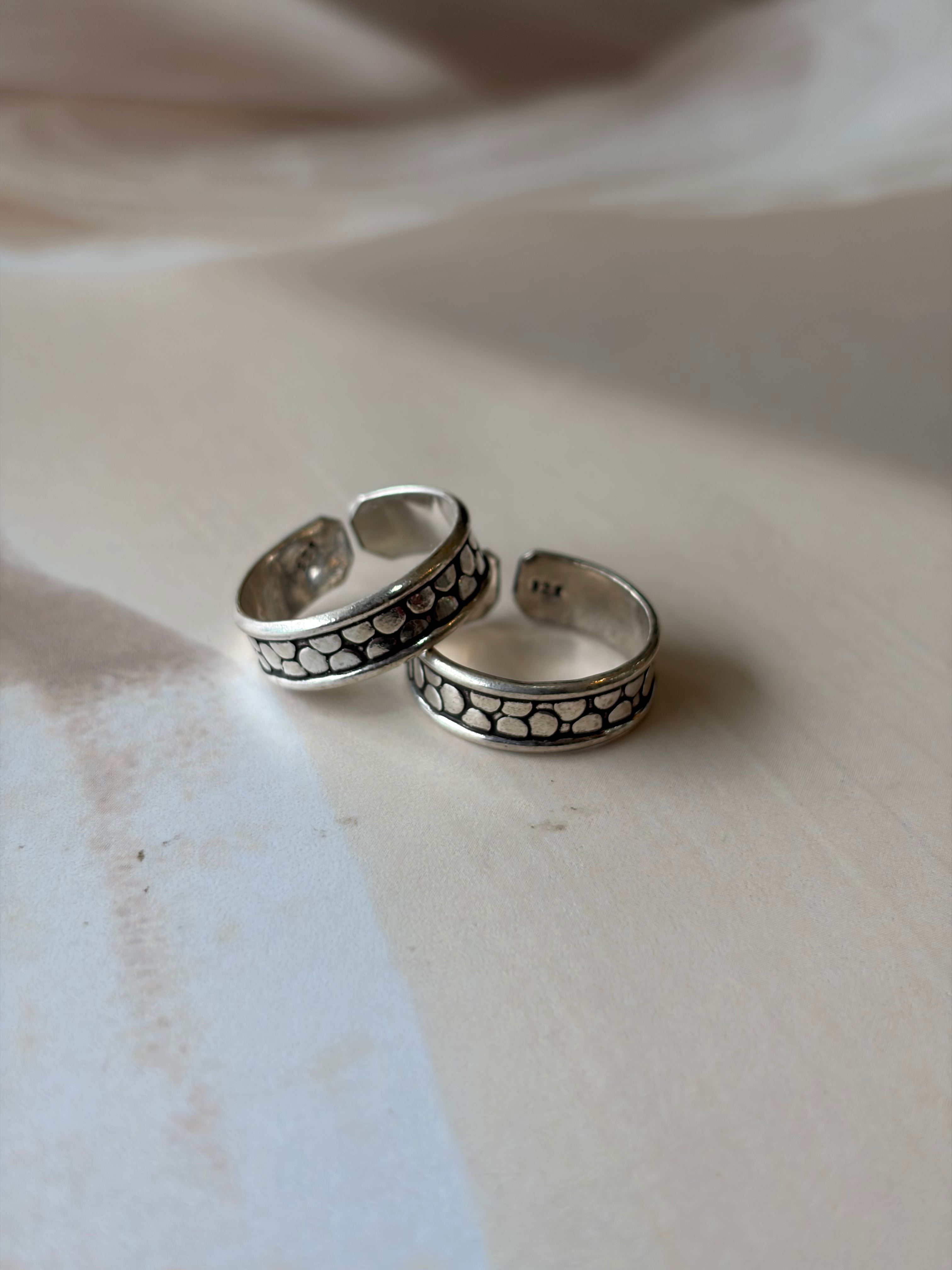 Abeer 925 Silver Oxidised Toe Rings