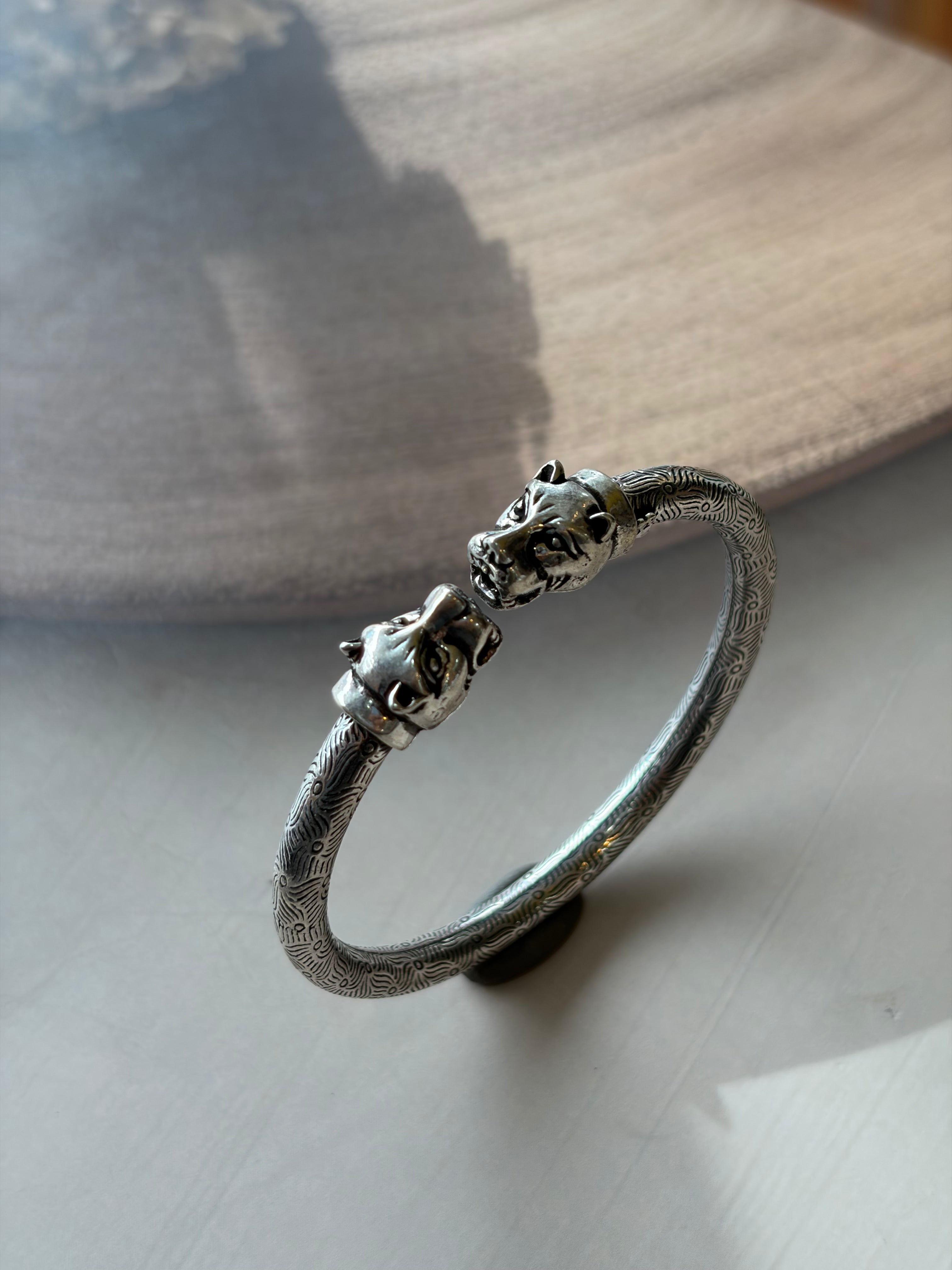 Kesari 925 Silver Oxidised Tiger Kada